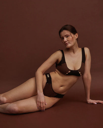 Brown ribbed bralette top with black straps and sweetheart neckline
