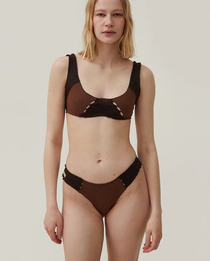 Iconic Tanga in Brown