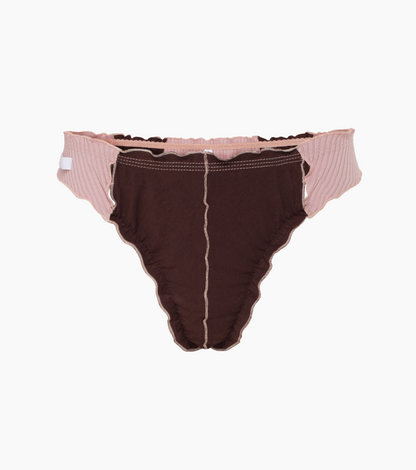 Wavy thong underwear in dark brown with pink ribbed side panels and scalloped trim
